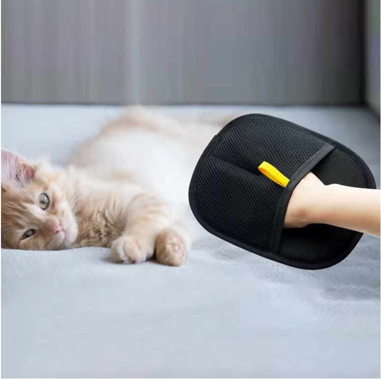 FeliFur Pet Hair Brush